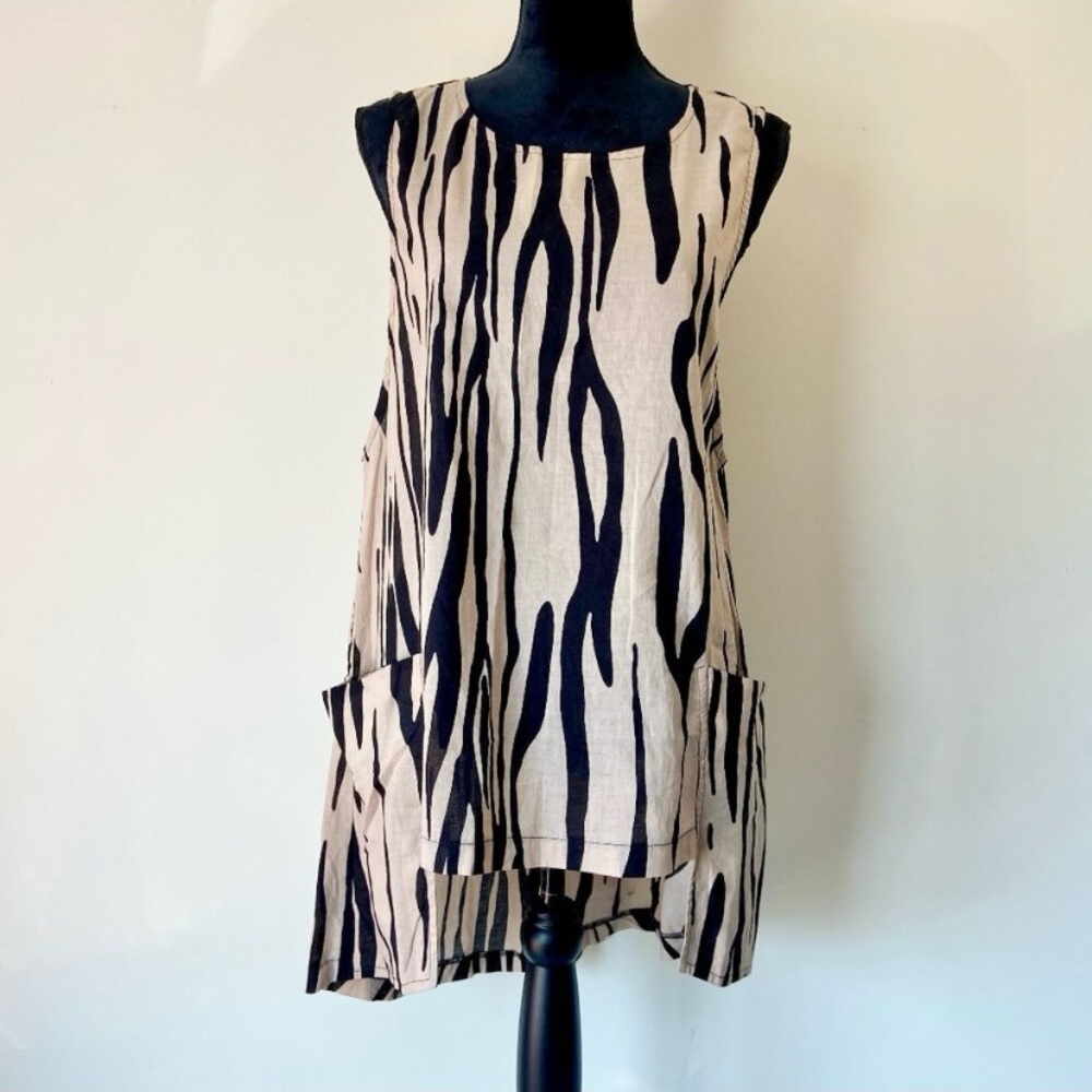 Compli K Women's Cotton Animal Print Sleeveless Top, Size Medium